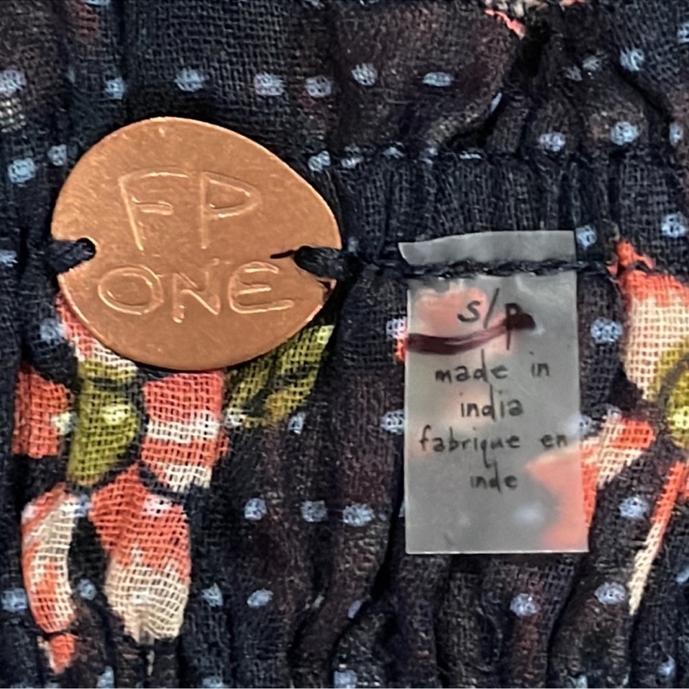 FREE PEOPLE Floral Print Smocked Women's Cropped Corset Black Red Polka Dot Sz S - Picture 8 of 8